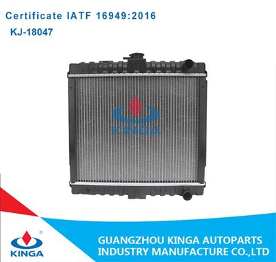Factory Price High Quality Car Radiator For Nissan Pickup Mt